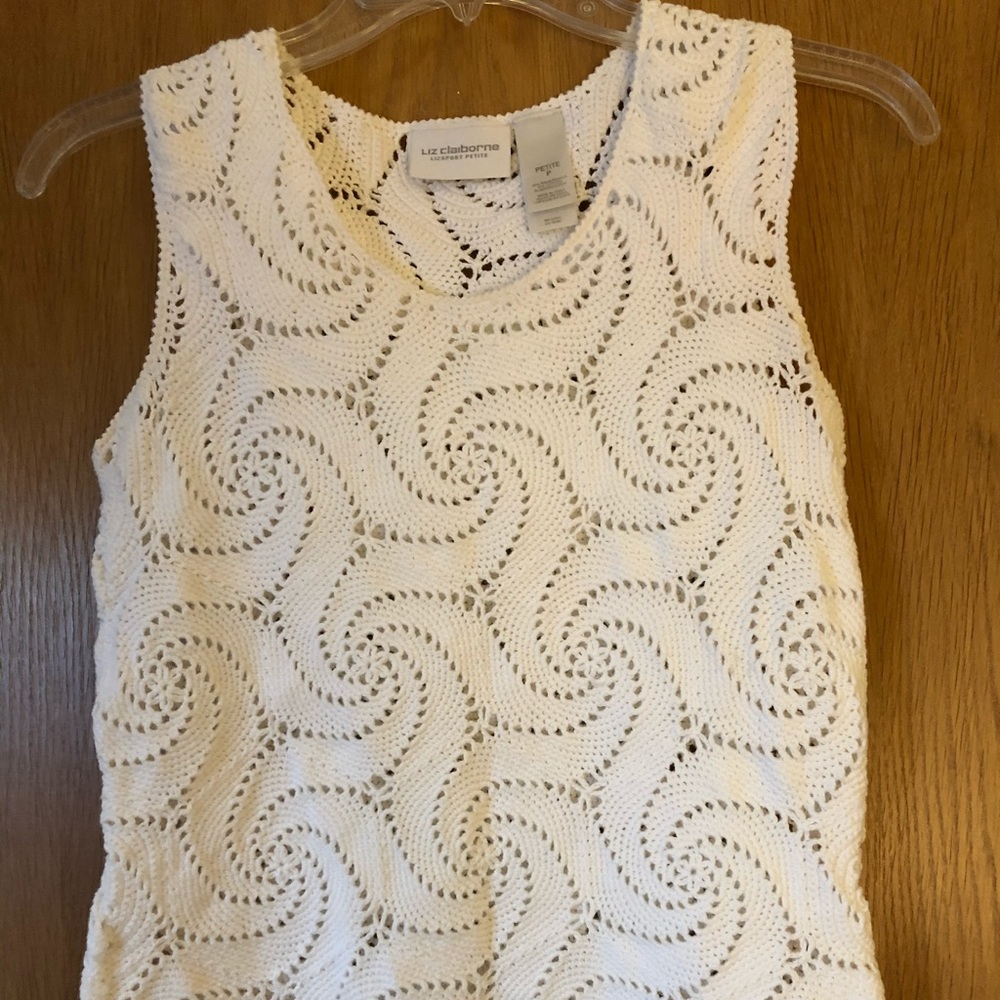 Liz Claiborne Sleeveless Woven Top
